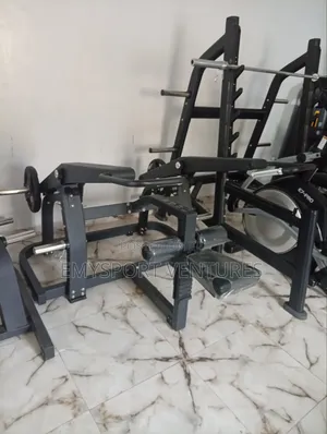 Commercial Hip Thrust Machine