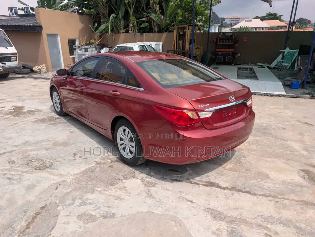 Hyundai Sonata 2013 Red