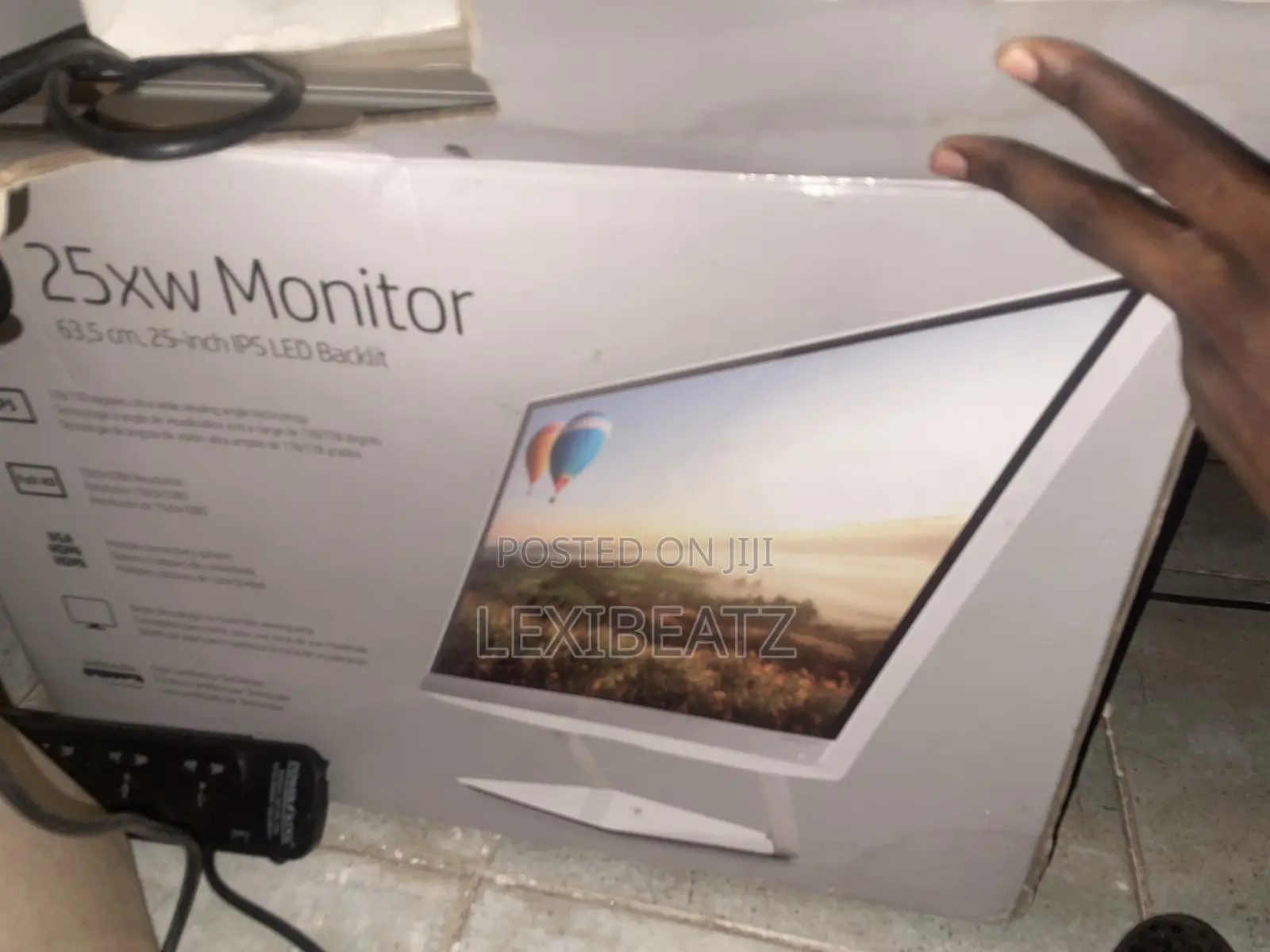 LG and HP Monitors 23, 25s