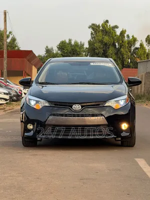Toyota Corolla 2015 Black
