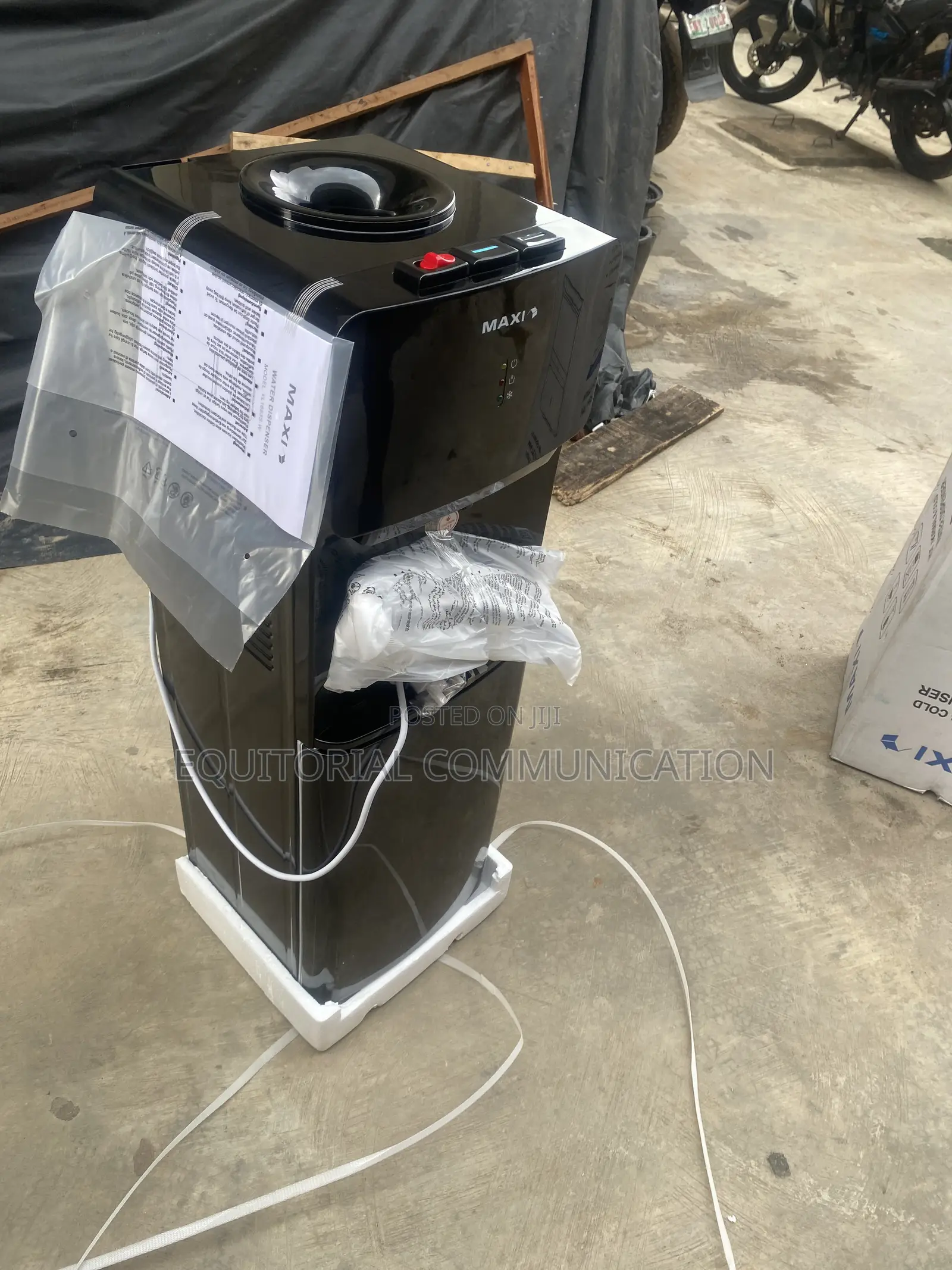 MAXI YL1663S-W Hot and Cold Drinking Water Cooler for Offices