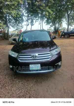 Toyota Highlander 2010 Maroon