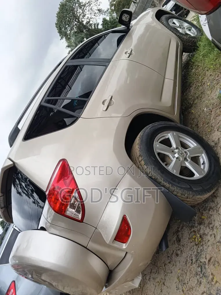 Toyota RAV4 2008 Gold
