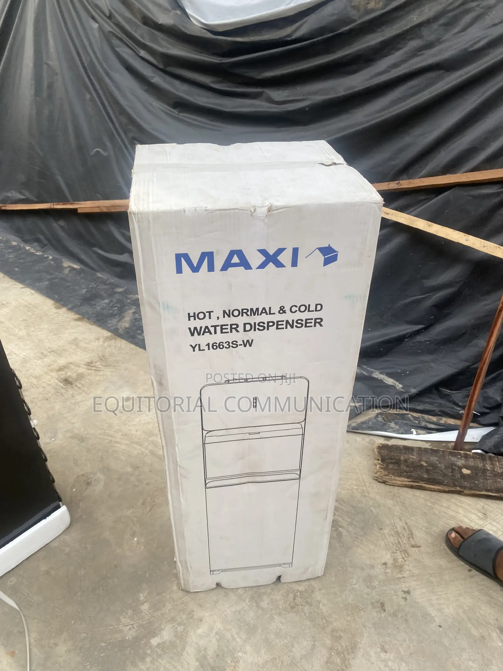 MAXI YL1663S-W Water Dispenser With Separate Hot and Cold Taps