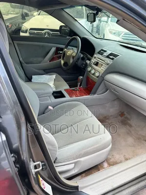 Toyota Camry LE V6 4dr Sedan (3.5L 6cyl 6AM) 2007 Gray