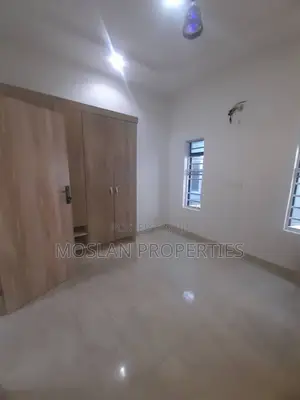 1bdrm Shared Apartment in Lekki Phase 2 for rent
