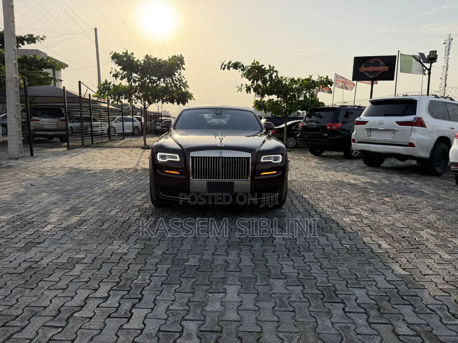 Rolls-Royce Ghost Base EWB 2017 Maroon