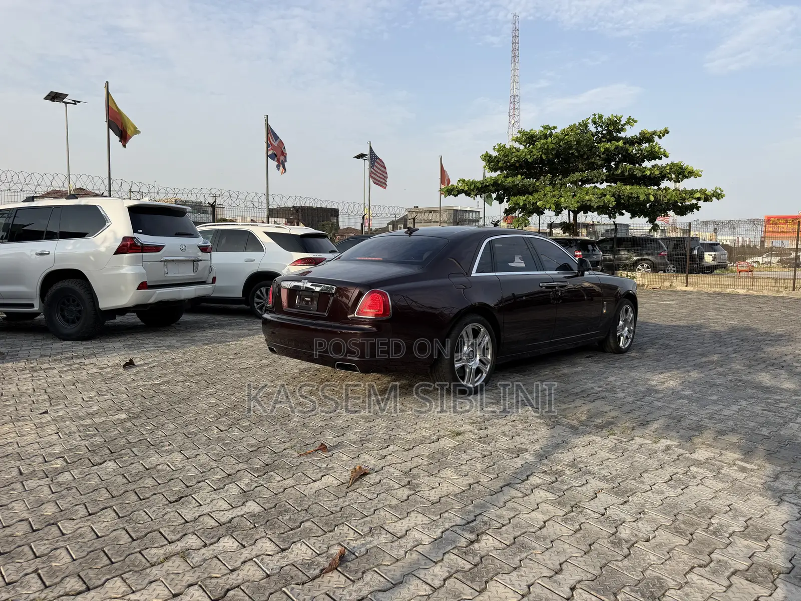 Rolls-Royce Ghost Base EWB 2017 Maroon