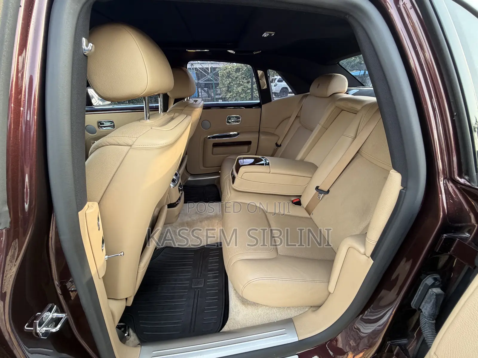 Rolls-Royce Ghost Base EWB 2017 Maroon