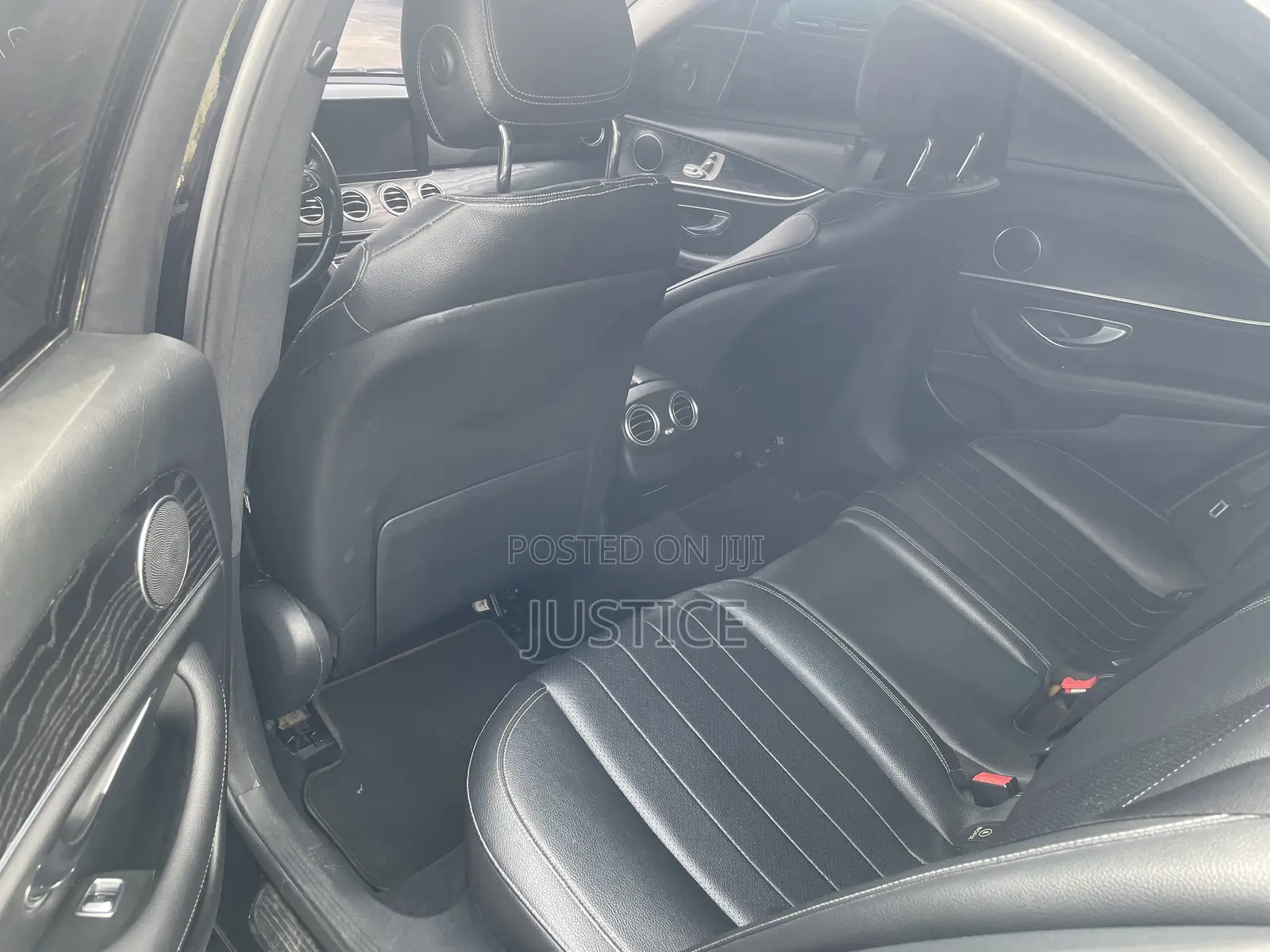 Mercedes-Benz E300 2018 Blue