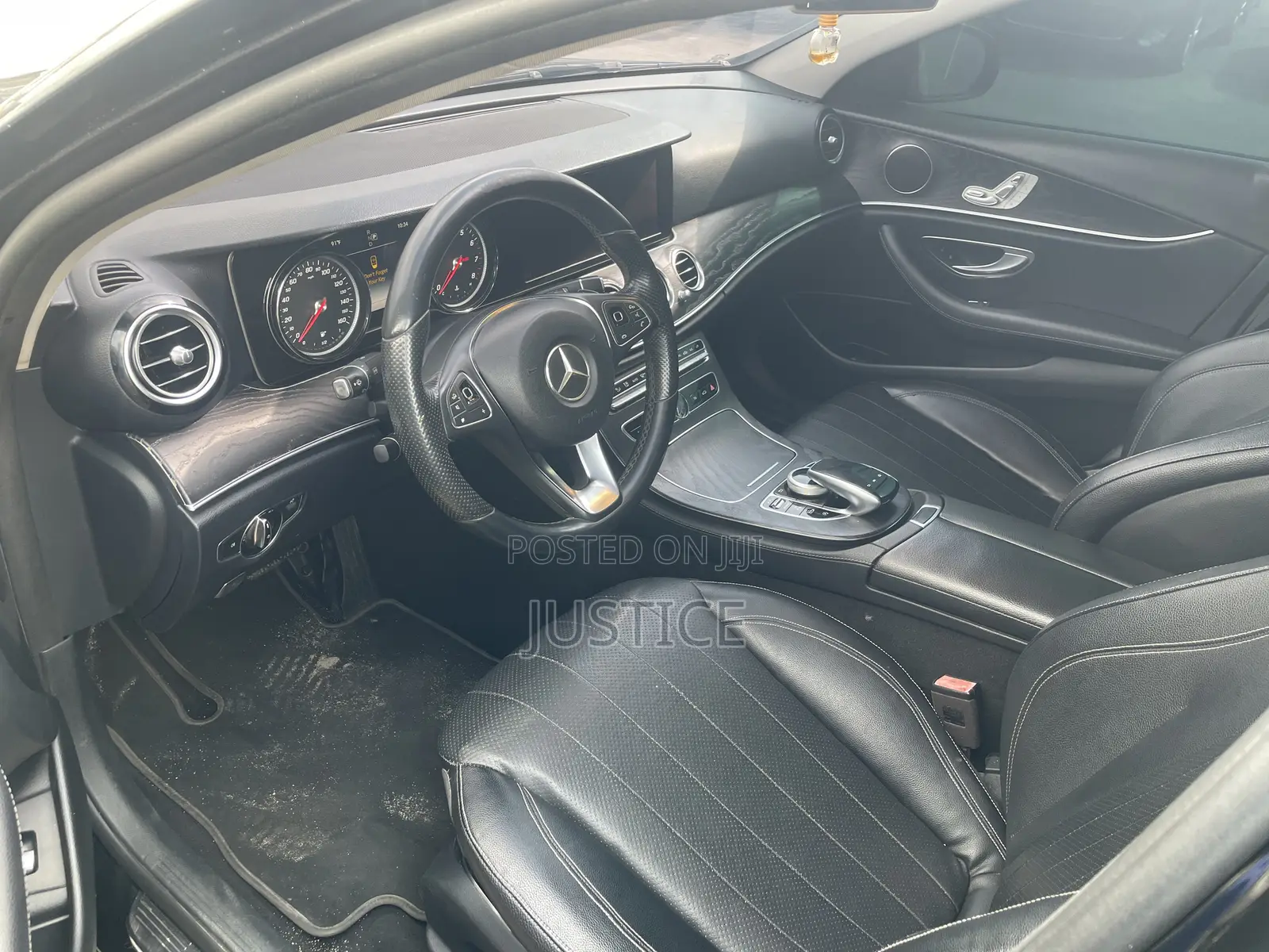 Mercedes-Benz E300 2018 Blue