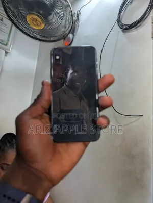Apple iPhone X 64 GB Black