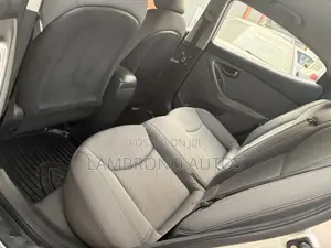 Hyundai Elantra 2013 Silver