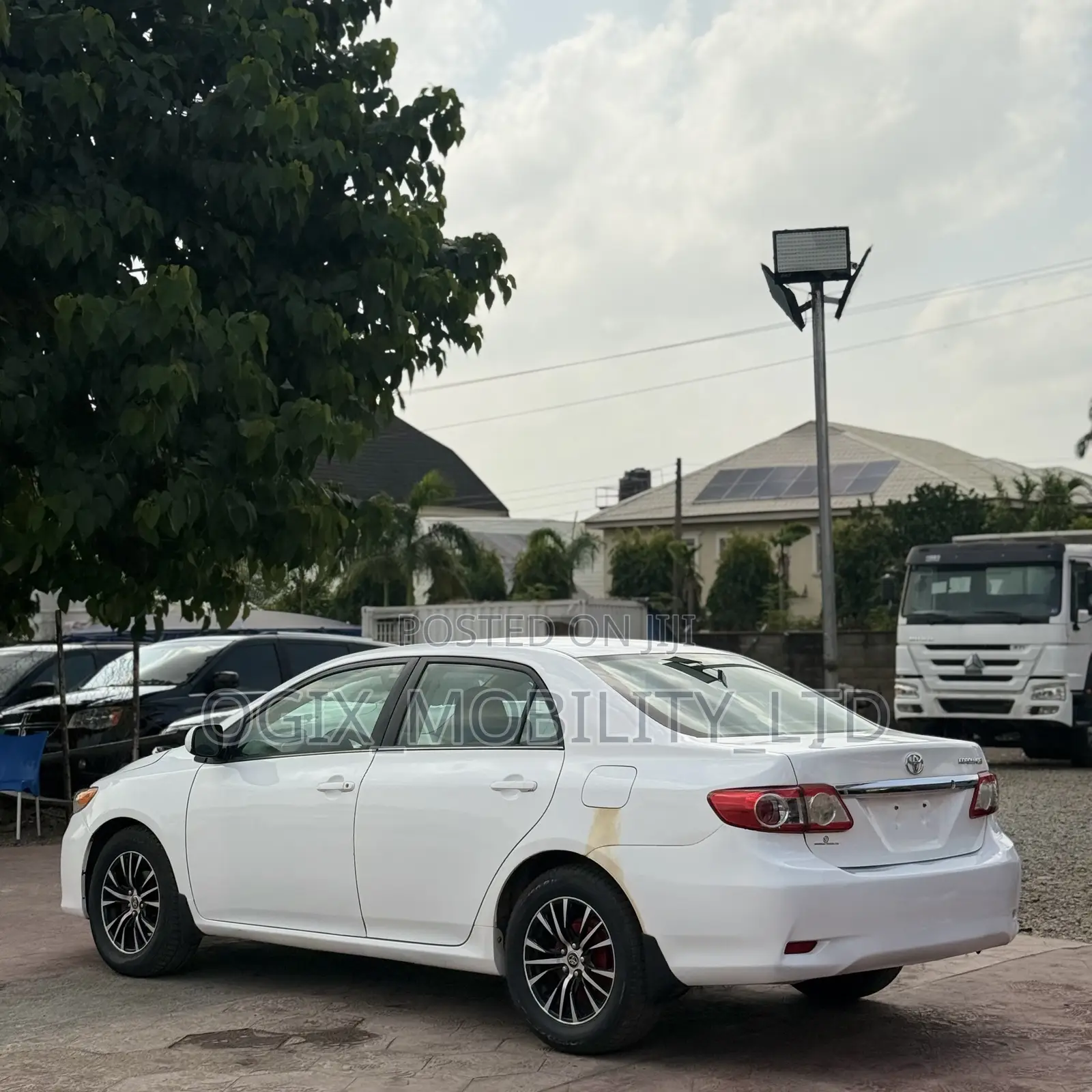 Toyota Corolla 2011 White