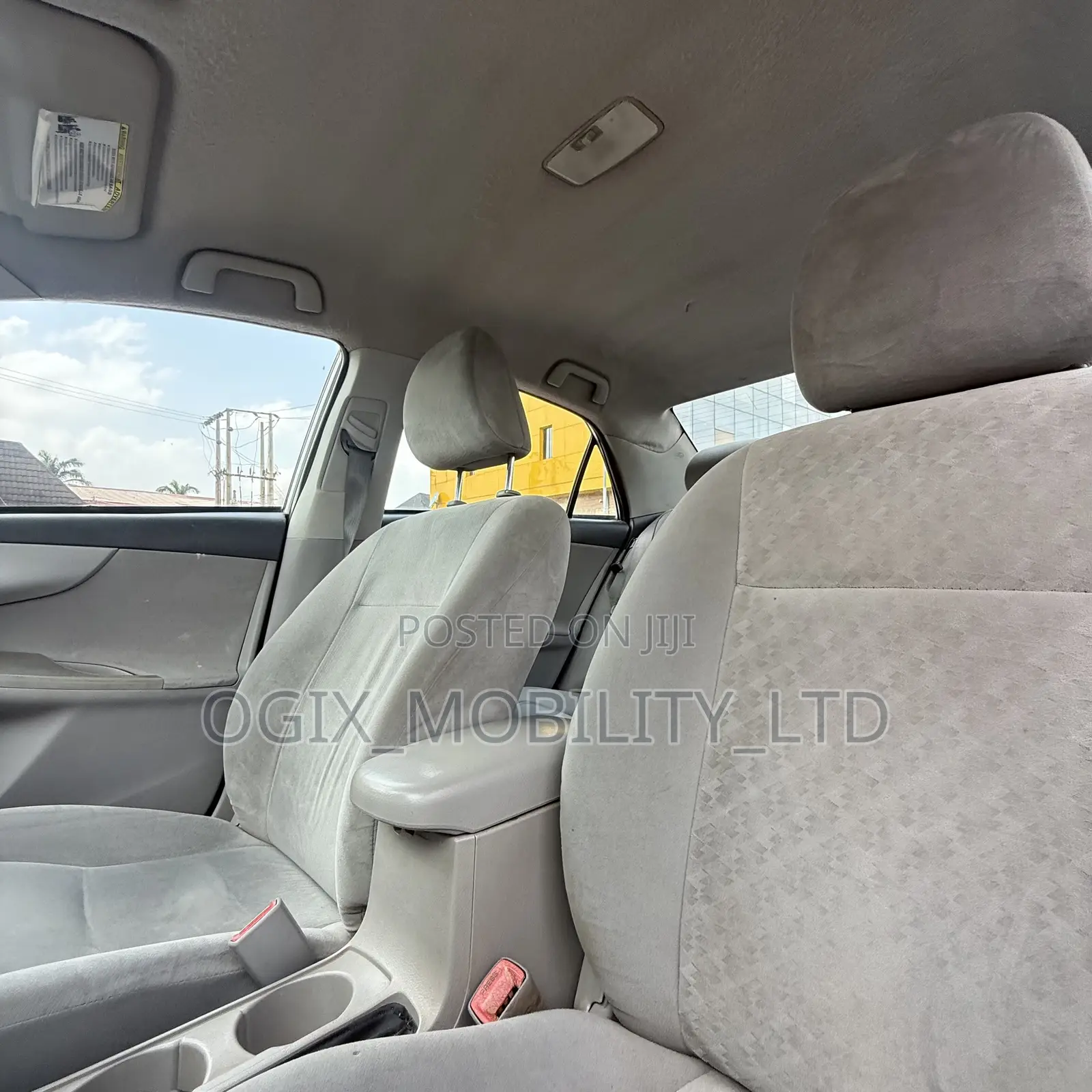Toyota Corolla 2011 White