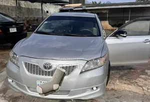 Toyota Camry 2009 Silver