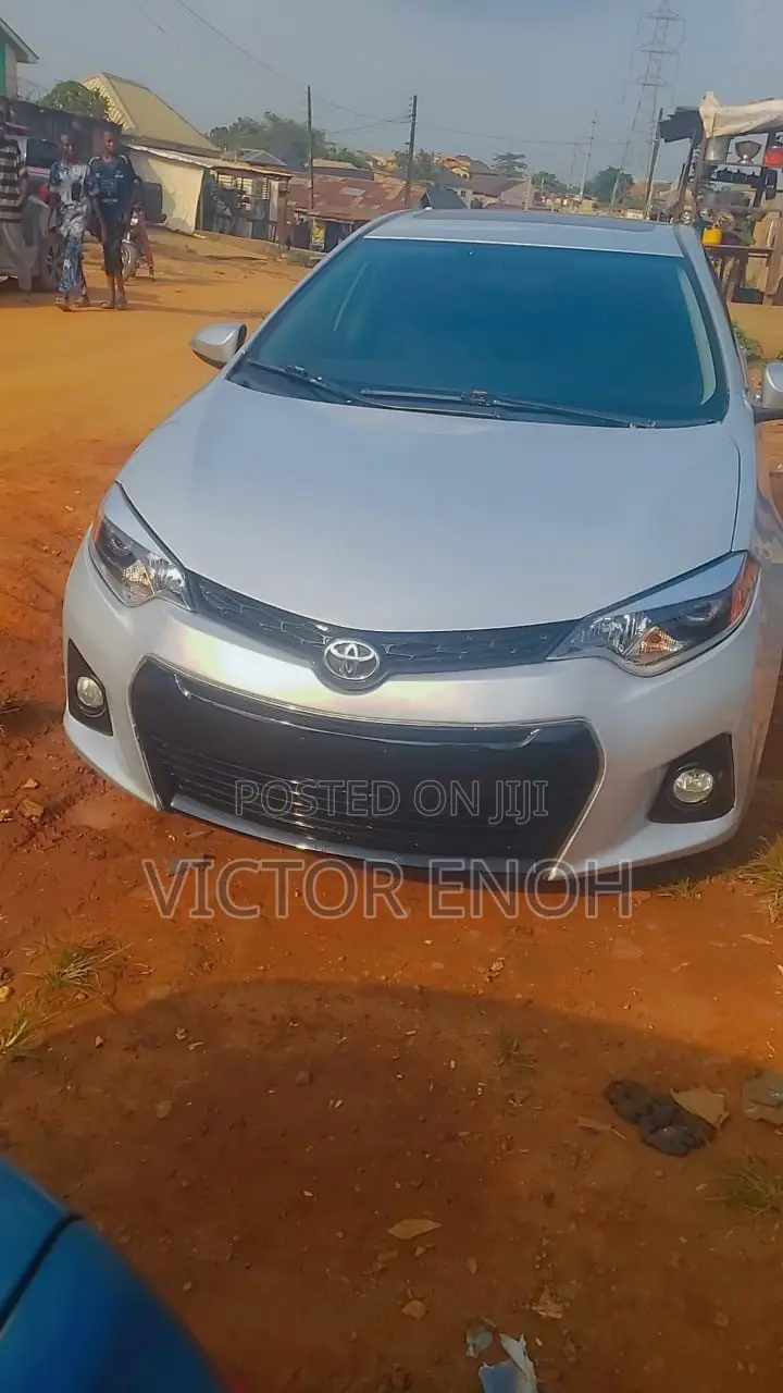 Toyota Corolla 2015 Silver