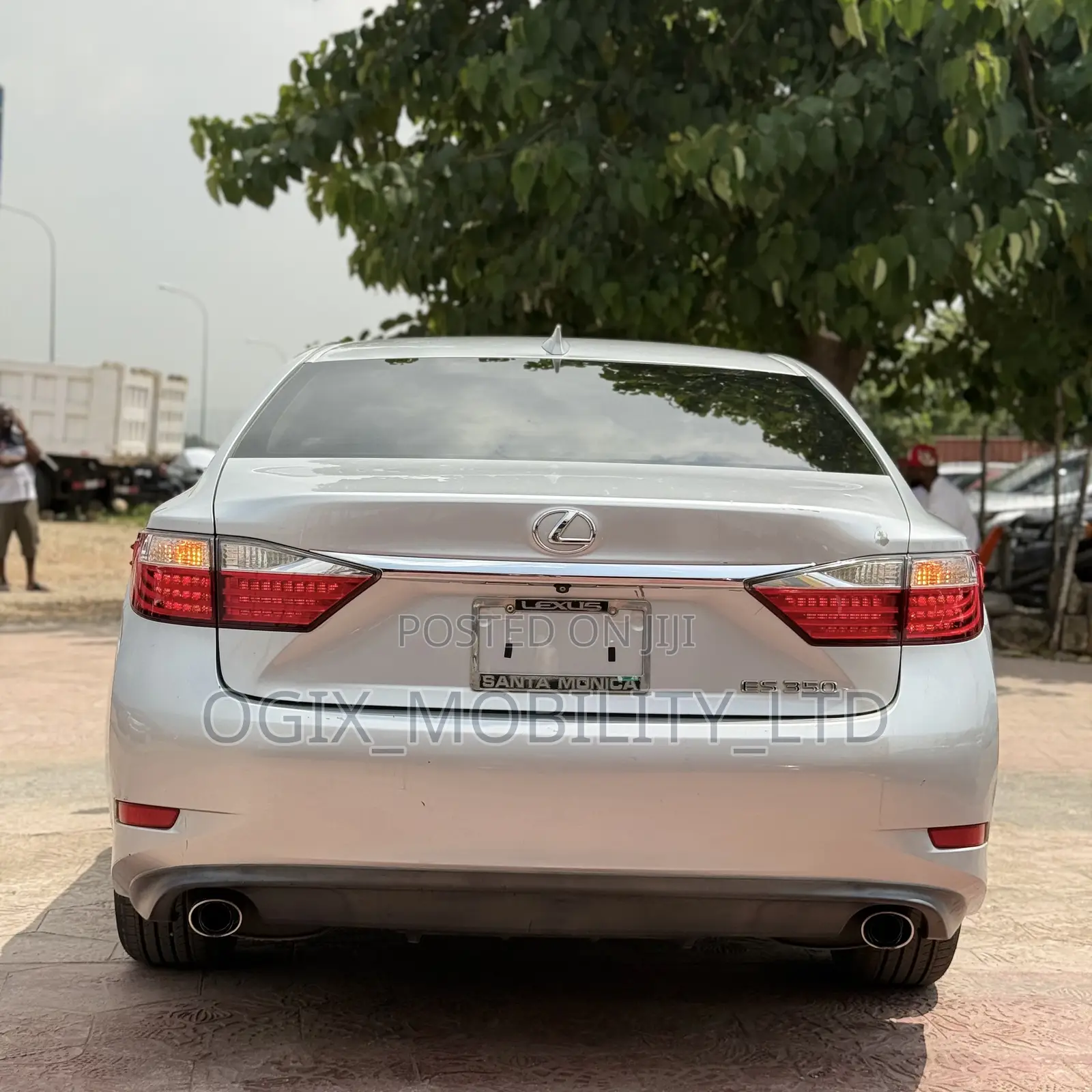 Lexus ES 2015 Silver