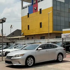 Lexus ES 2015 Silver