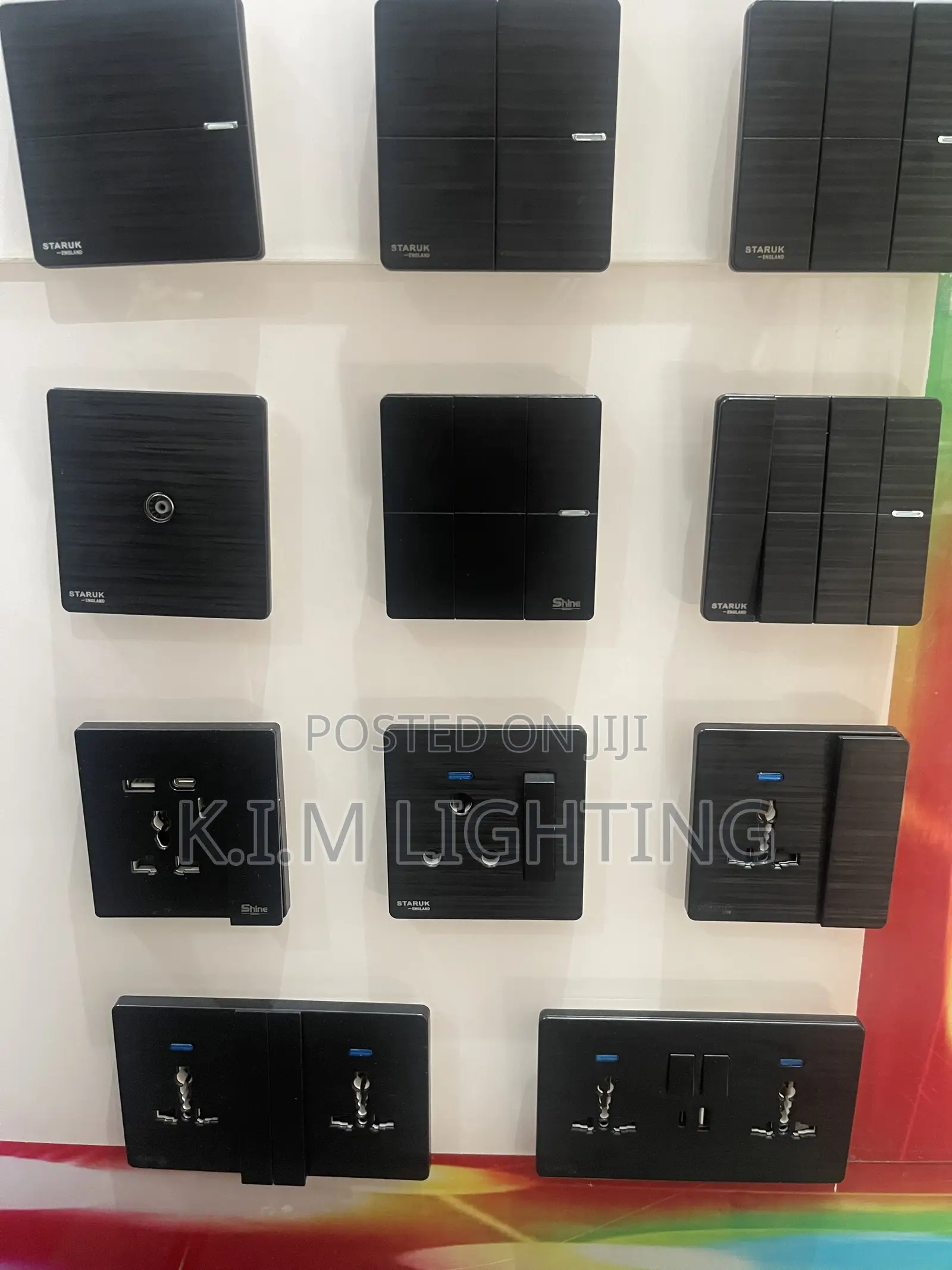 Uk Standard Universal Switched Wall Socket With LED Indicator