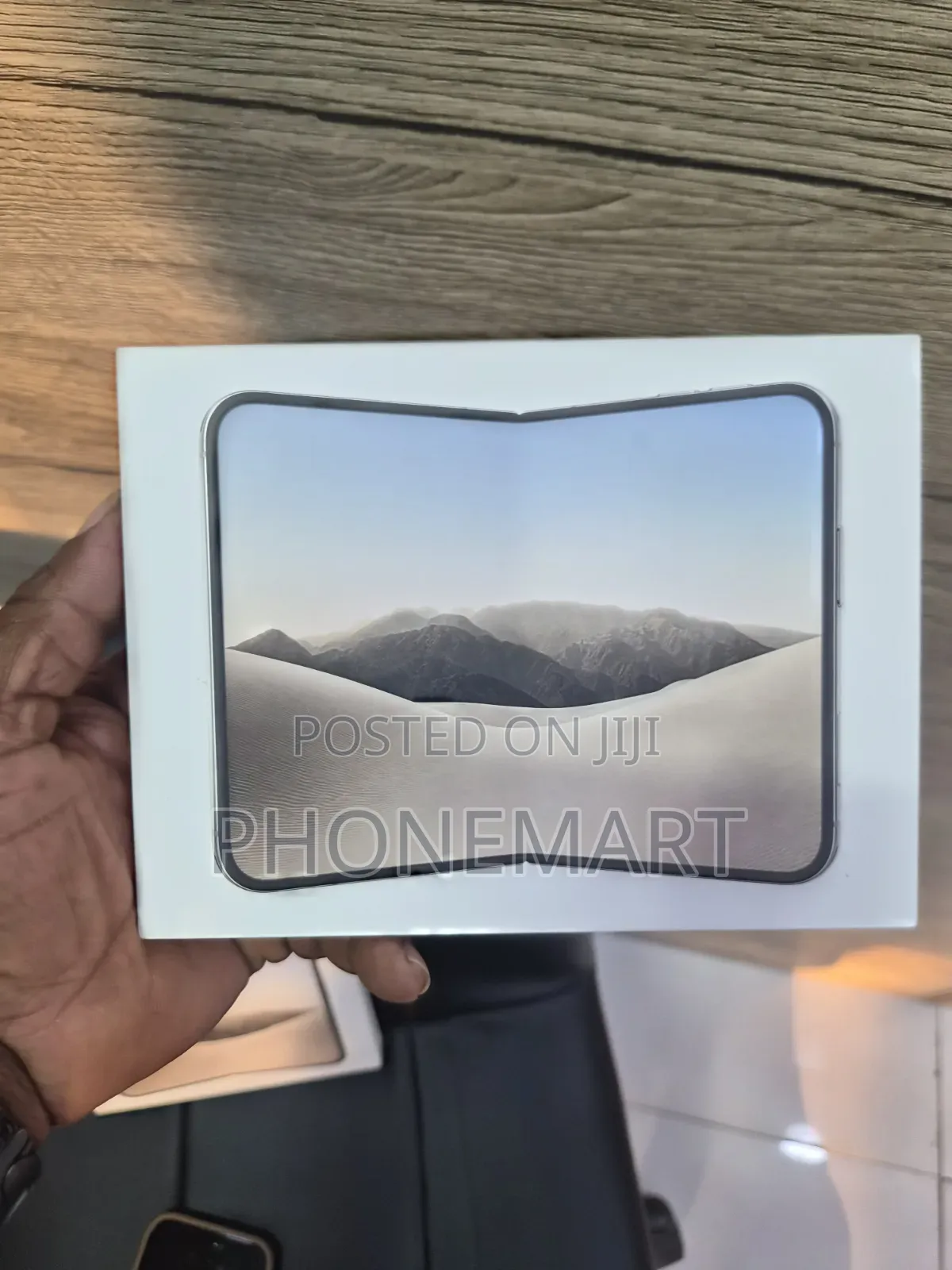 New Apple iPhone Duo 2 TB White