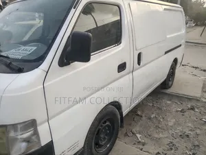 Nissan Caravan (Urvan) 2005 White