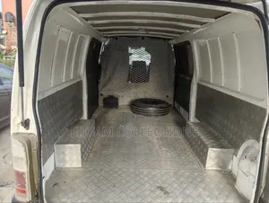 Nissan Caravan (Urvan) 2005 White