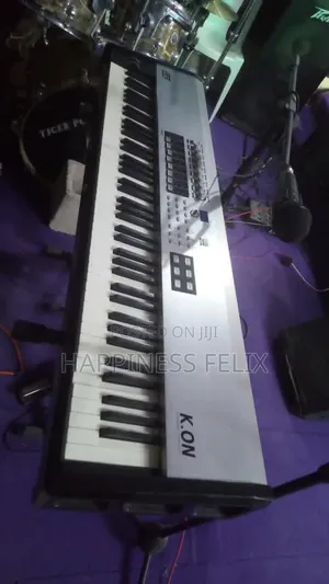 ESI K.ON Expendable Controller Stage or Studio Piano