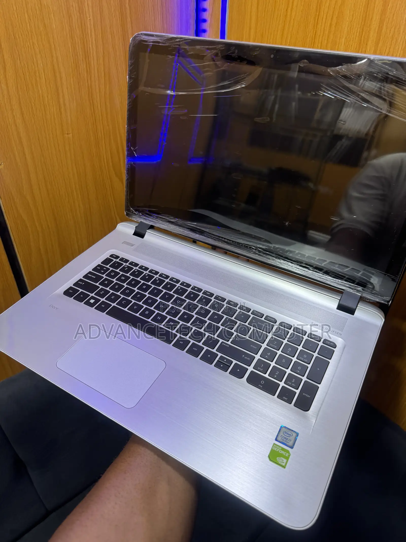 Laptop HP Envy 17 16GB Intel Core i7 SSD 256GB