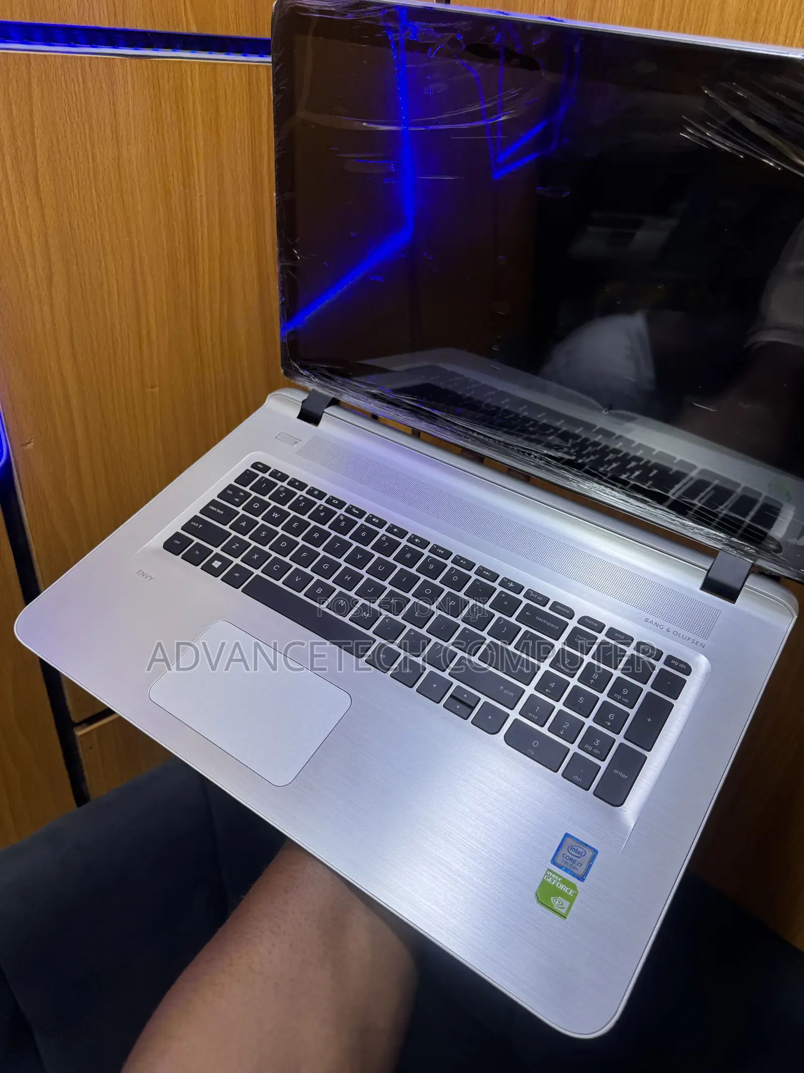 Laptop HP Envy 17 16GB Intel Core i7 SSD 256GB