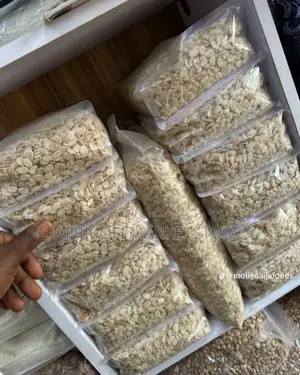 Hand Peeled Egusi