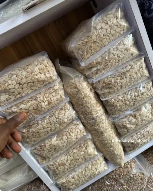 Hand Peeled Egusi