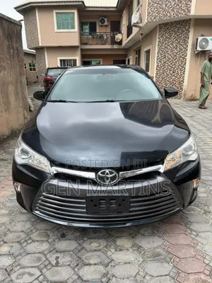 Toyota Camry 2016 Black