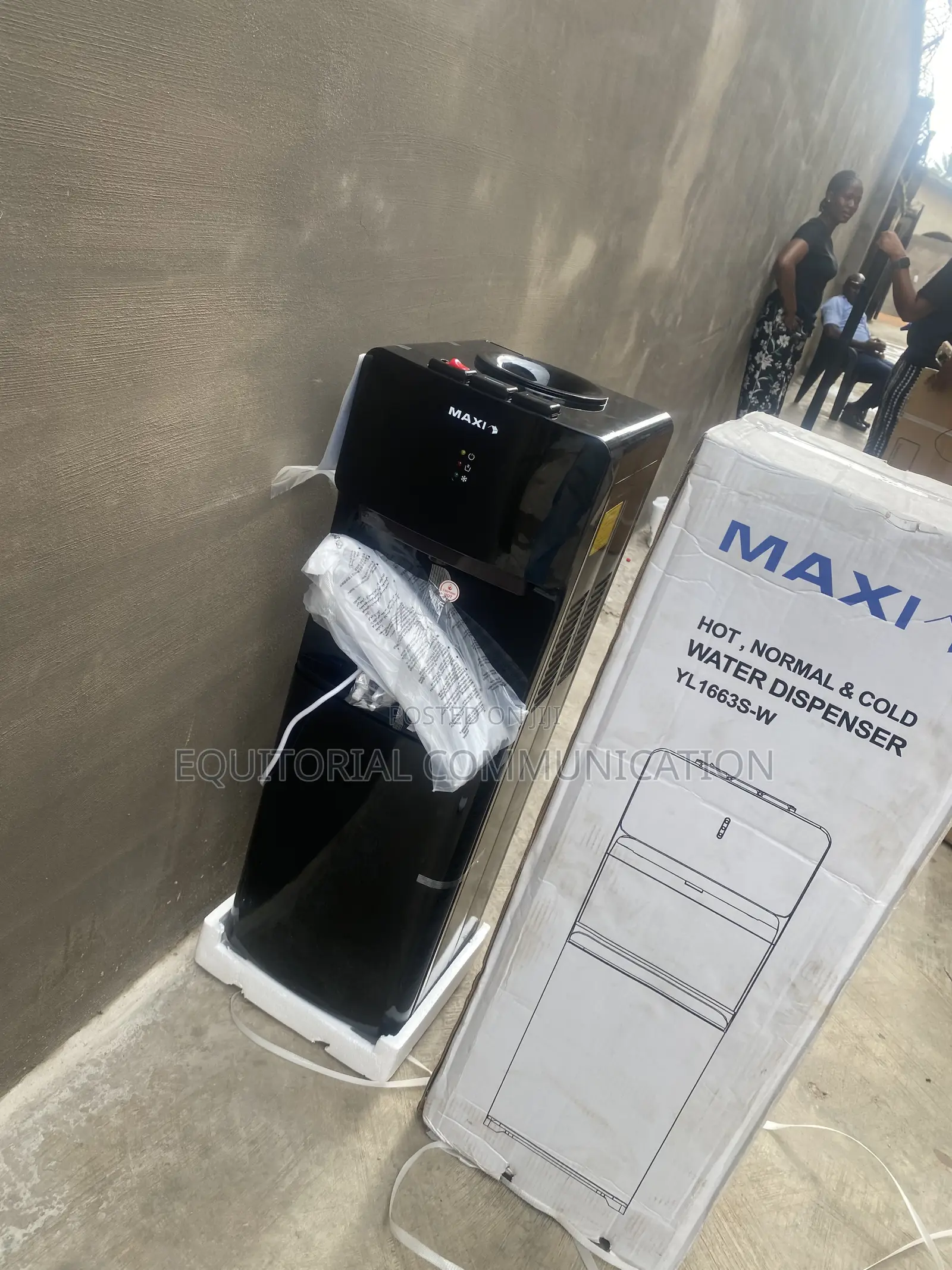 MAXI YL1663S-W Water Dispenser Featuring Three Separate Faucets