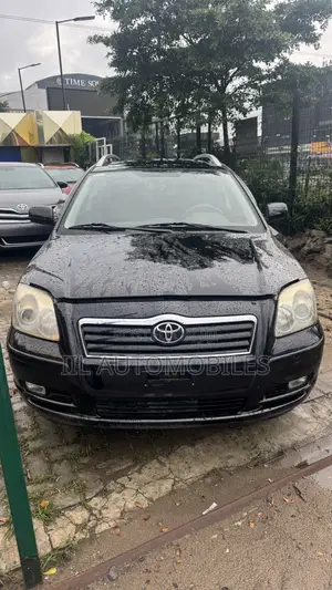 Toyota Avensis 2000 Black