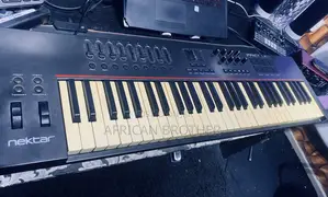 Midi Keyboard (Nektar Impact LX61)