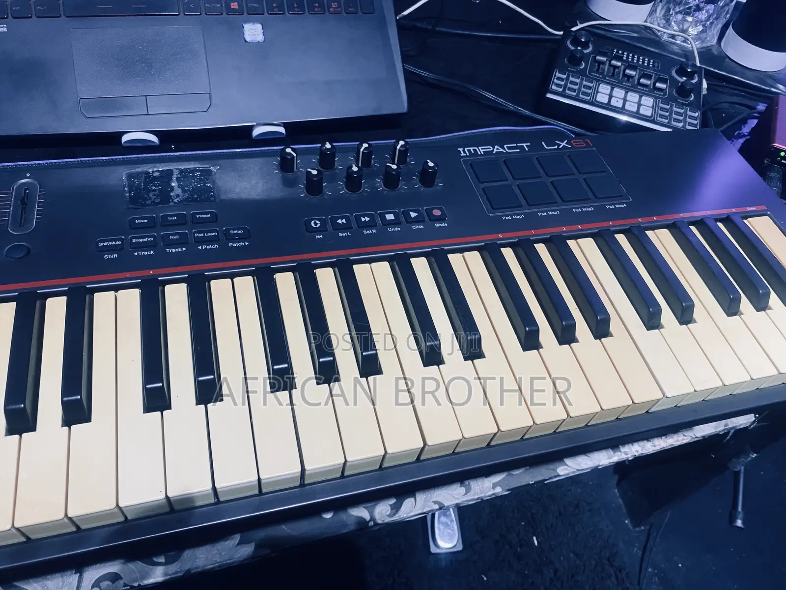 Midi Keyboard (Nektar Impact LX61)