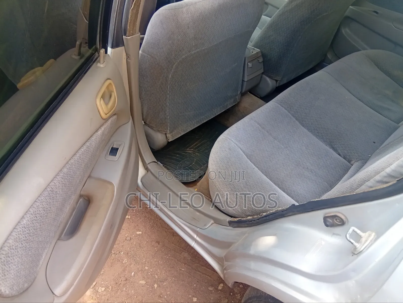 Toyota Corolla 2000 Silver