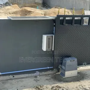 1000kg Smart Sliding Gate Operator With Battery Backup and Solar Panel