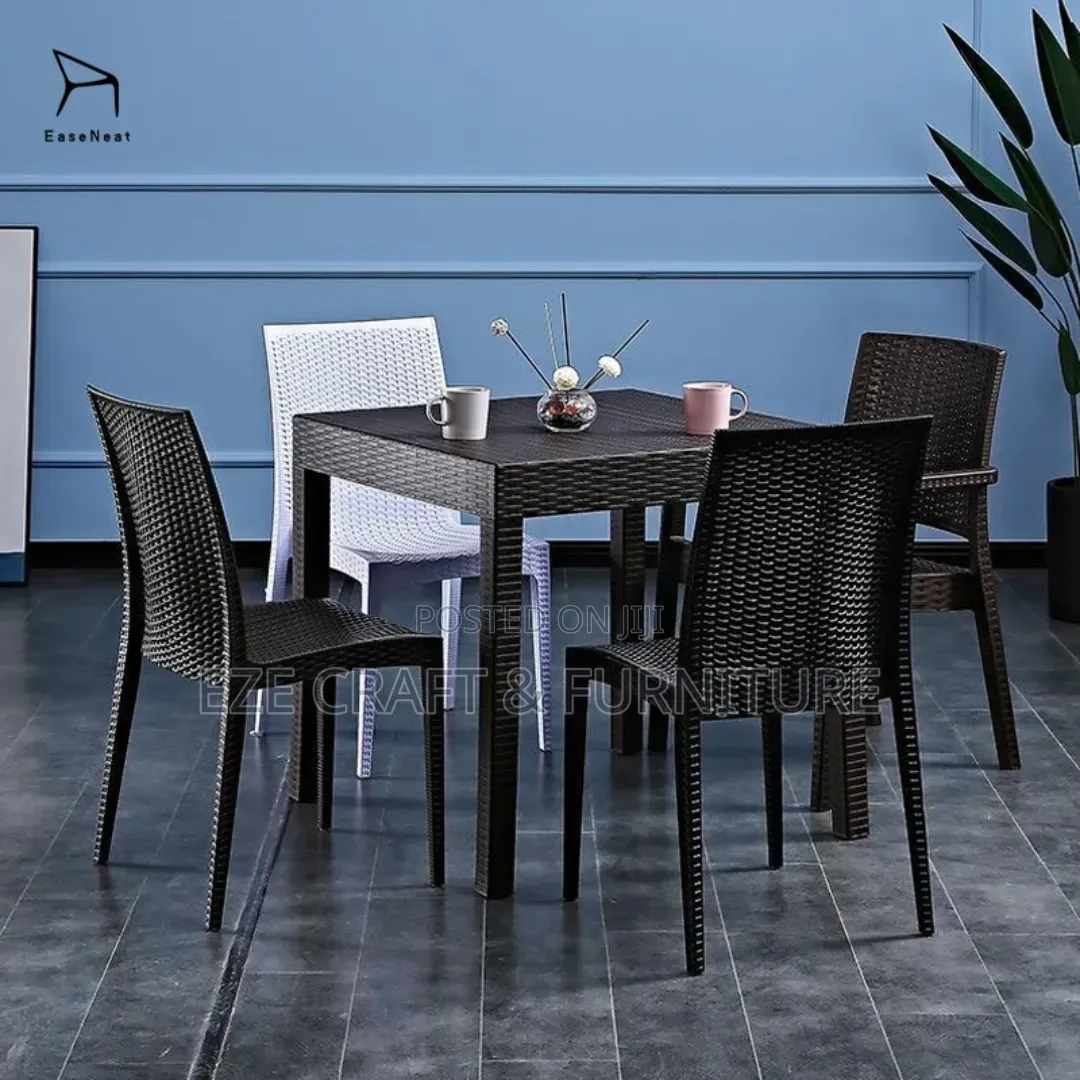 Plastic Rattan Design Dining Set by 4 Seaters