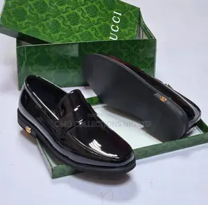 Gucci Men’s Luxury Black Patent Leather Shoes – Fully Boxed