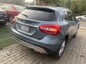 Mercedes-Benz GLA-Class 2015 Green