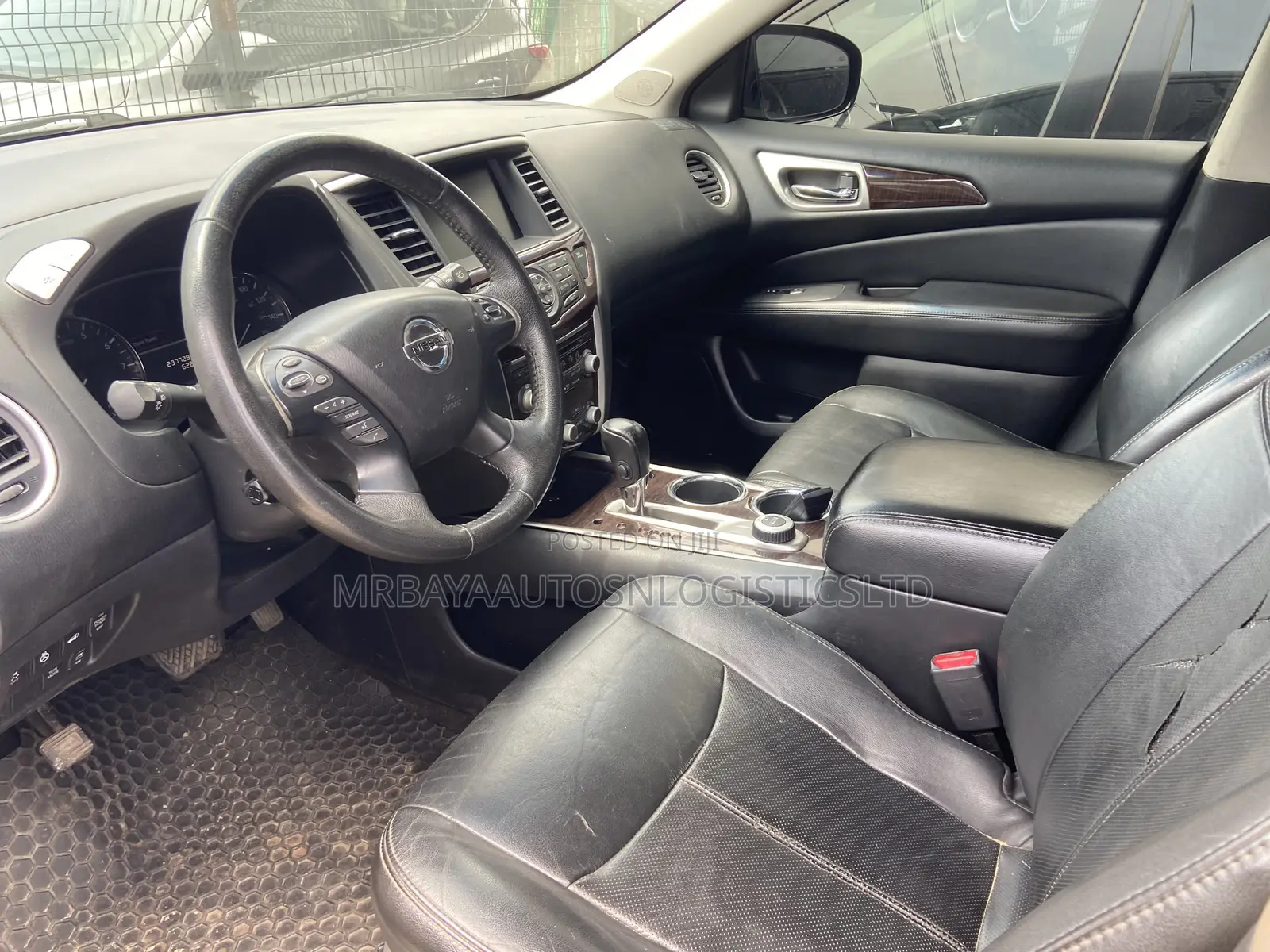 Nissan Pathfinder 2013 Black