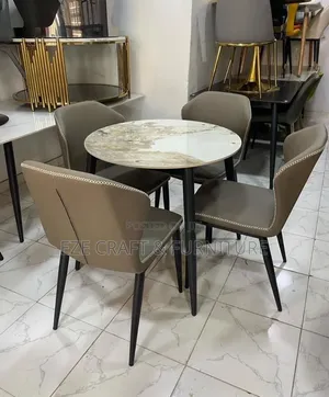 Round Shape by 4seaters Marble Dining Set
