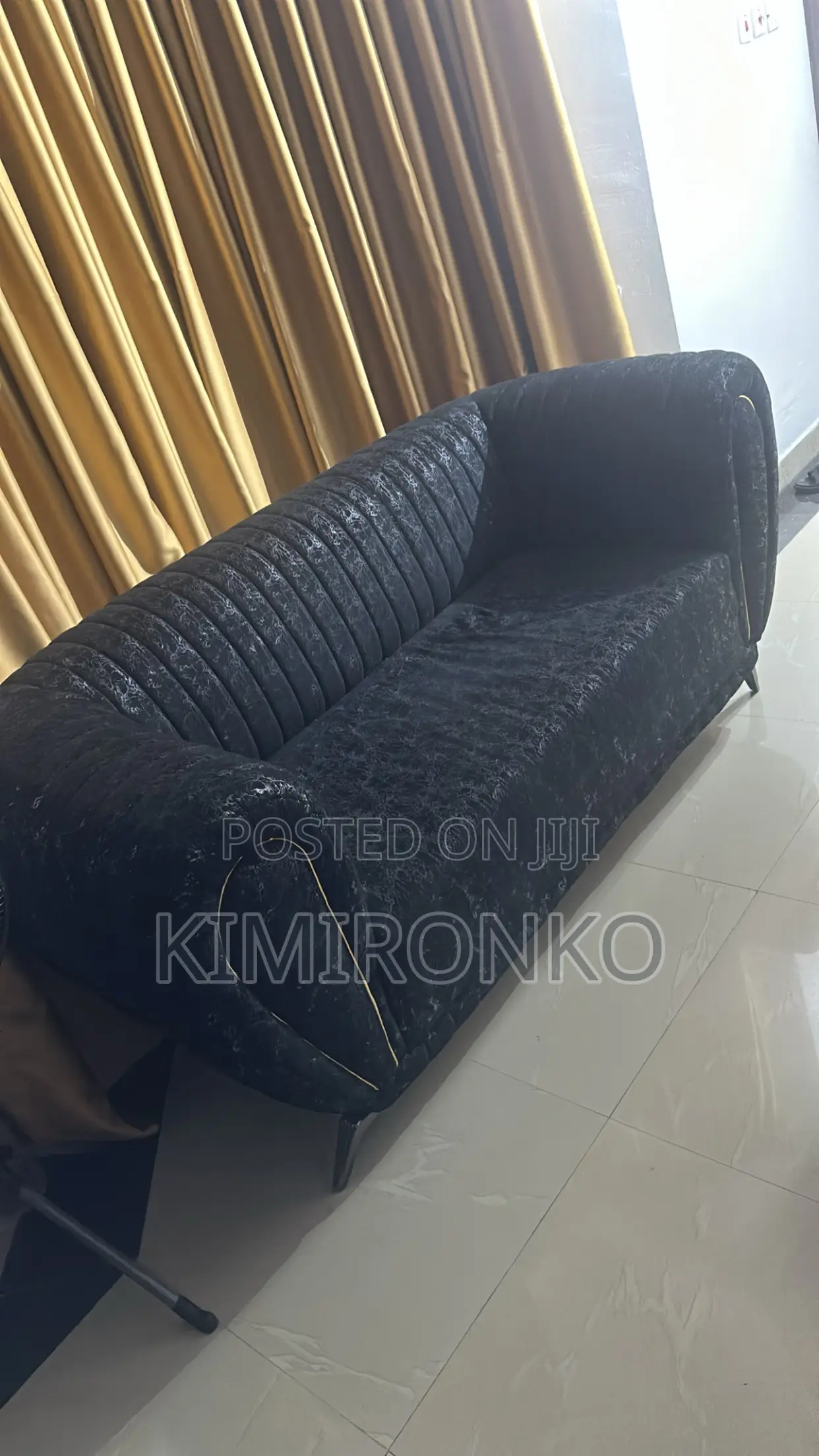 7 Seater Chair