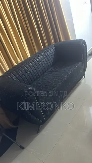 7 Seater Chair