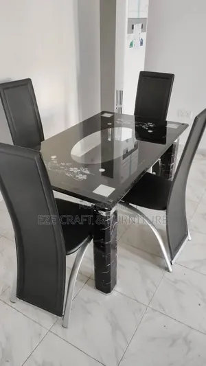 Padded 998 Dining Set by 4 Seaters