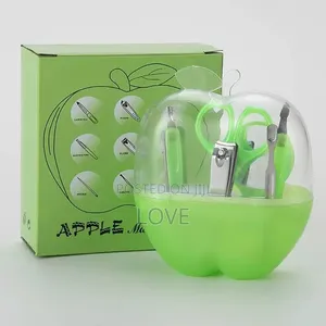 Apple-Shaped Manicure Set