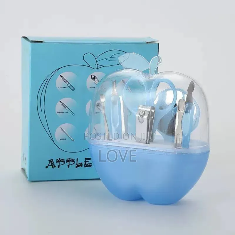 Apple-Shaped Manicure Set