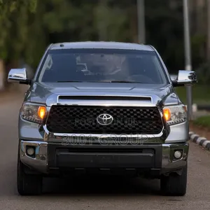 Toyota Tundra 2014 Silver